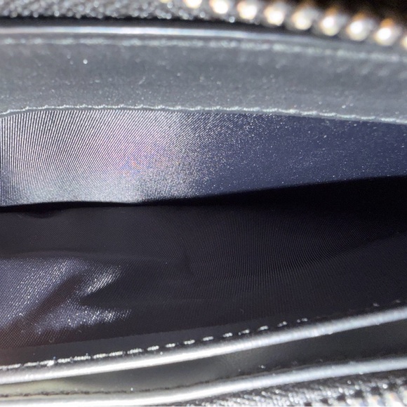 NWT Burberry Navy and Gray Checkered Zippy Wallet - Picture 9 of 12